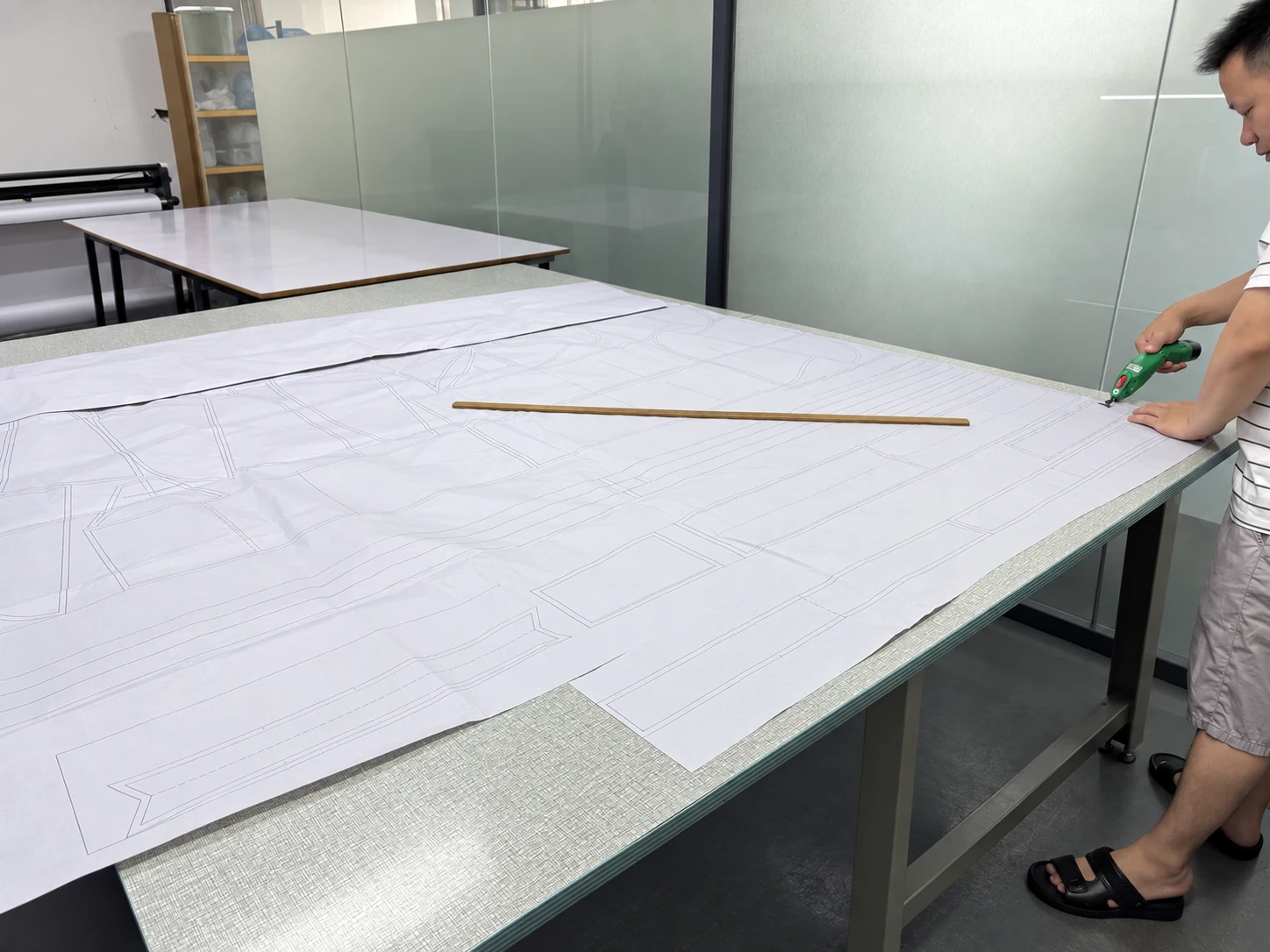 Pattern and cutting preparation with technical drawings